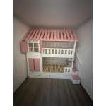 Etagenbett mit maßgefertigter Treppe